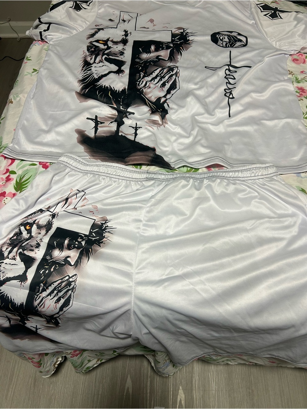 Men's White Graphic Athletic Shorts with Prayer Lion Artwork